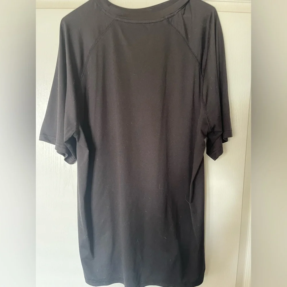 Workout tee - Picture 2 of 2